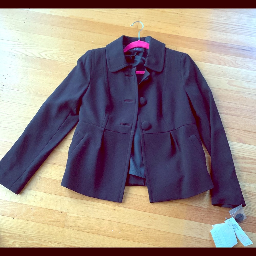 Women’s Black blazer by Context. 10P